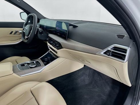 Used 2025 BMW 330i Sedan w/ Convenience Package image 30