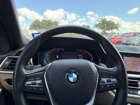 Used 2022 BMW 330i Sedan w/ Convenience Package RWD image 8