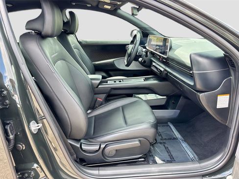 Used 2023 Hyundai Ioniq 6 SEL image 28
