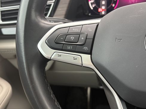 Used 2024 Volkswagen Atlas SEL Premium R-Line AWD/4WD image 52