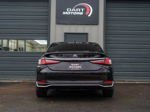 Used 2020 Lexus ES 300h Ultra Luxury image 6