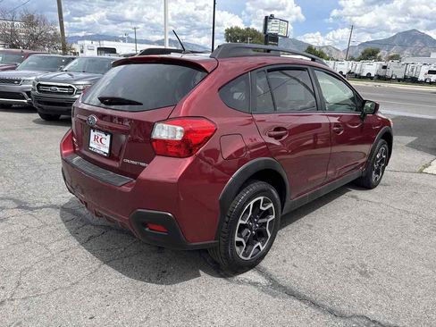 Used 2016 Subaru Crosstrek 2.0i Premium w/ Moonroof Package AWD/4WD image 6