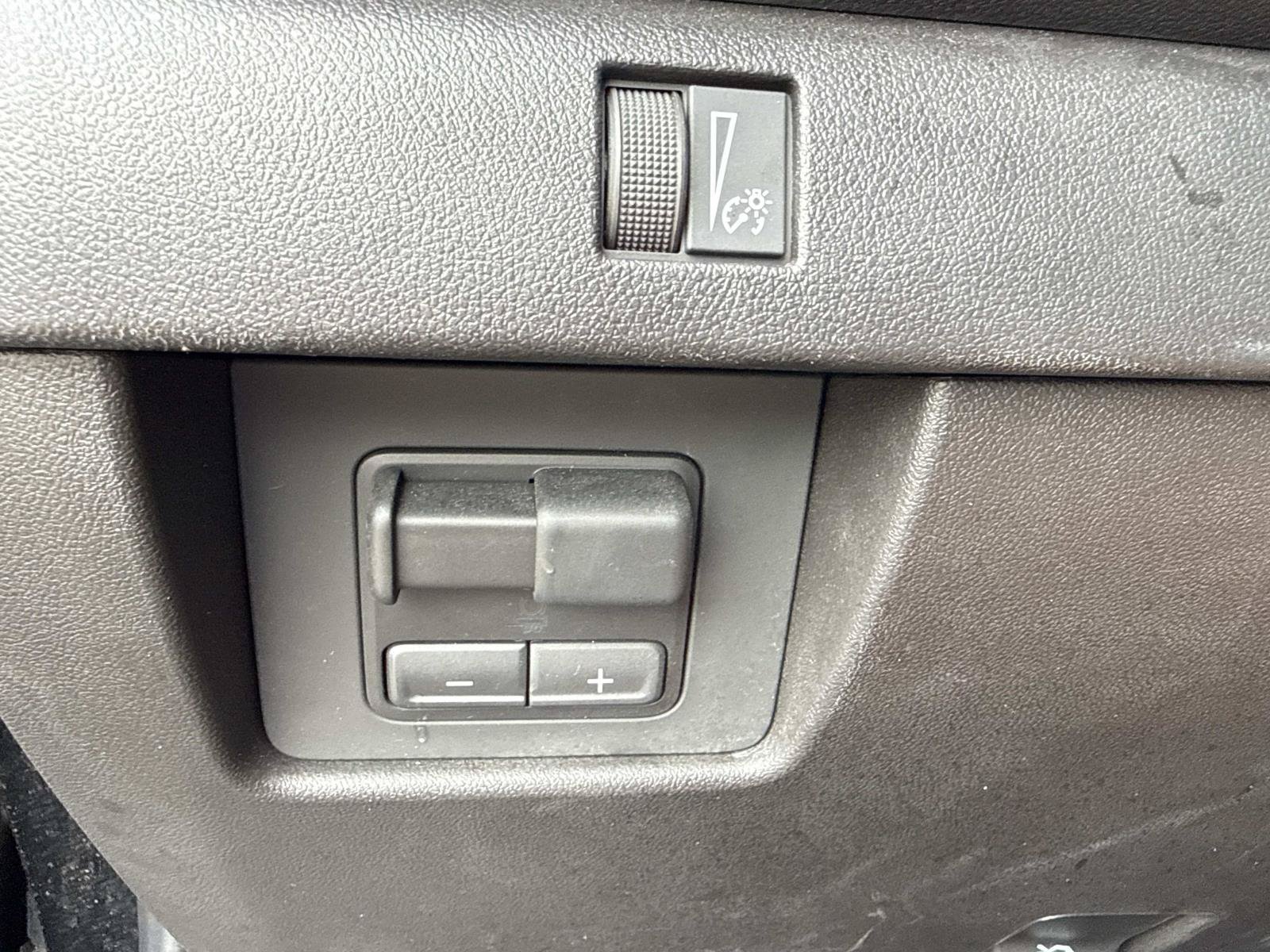 Used 2026 Chevrolet Colorado Trail Boss AWD/4WD image 30