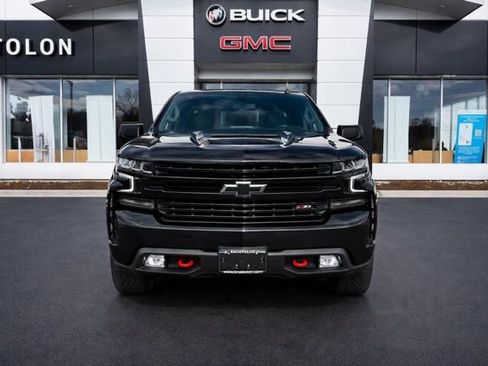 Used 2021 Chevrolet Silverado 1500 LT Trail Boss w/ Convenience Package II image 2