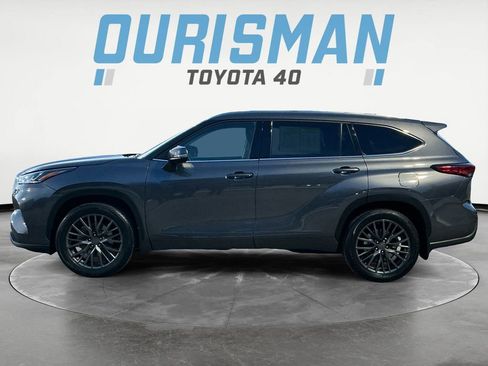 Used 2021 Toyota Highlander Limited image 4