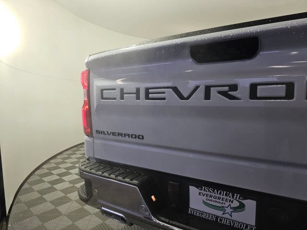 Used 2026 Chevrolet Silverado 1500 LTZ AWD/4WD image 19