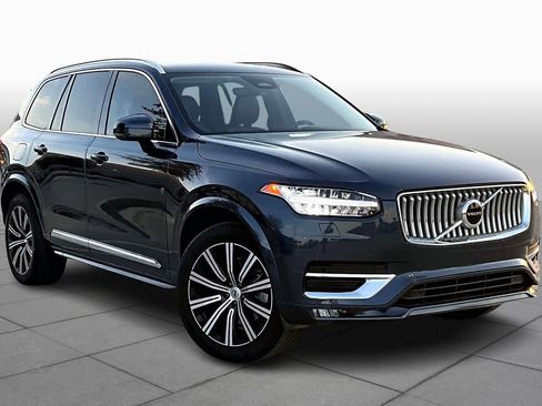 Used 2024 Volvo XC90 B5 Core w/ Protection Package Premier image 2