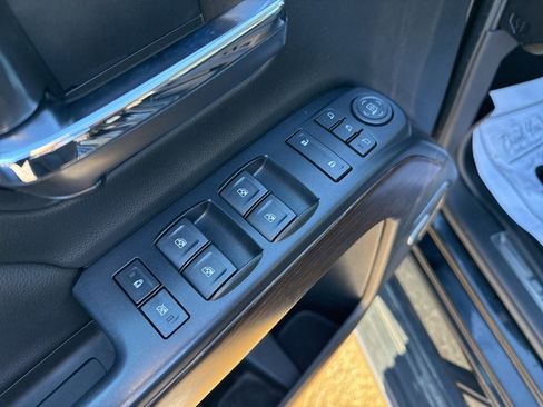 Used 2018 GMC Sierra 1500 Denali w/ Denali Ultimate Package image 18