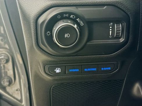 Used 2023 Jeep Wrangler Unlimited Rubicon 4xe image 10