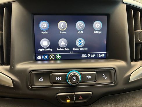 Used 2024 GMC Terrain SLE image 12