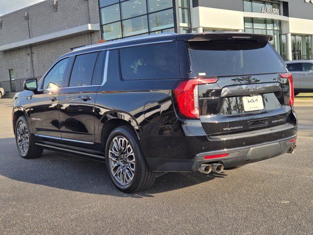 Used 2023 GMC Yukon XL Denali Ultimate AWD/4WD image 9