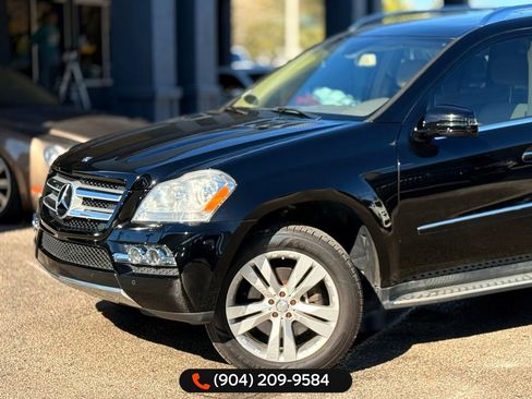 Used 2011 Mercedes-Benz GL 450 4MATIC image 3