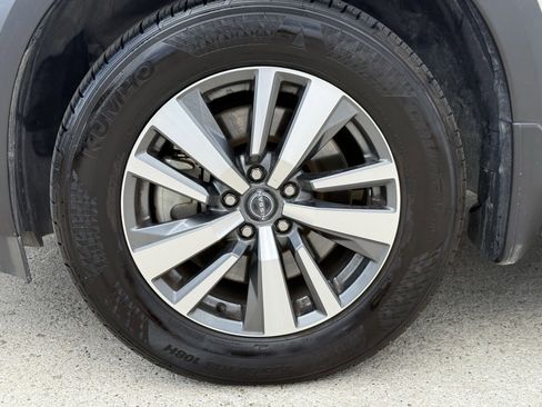 Used 2024 Nissan Pathfinder SL image 7