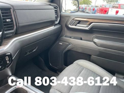 Used 2022 Chevrolet Silverado 1500 LT Trail Boss w/ Convenience Package II AWD/4WD image 25