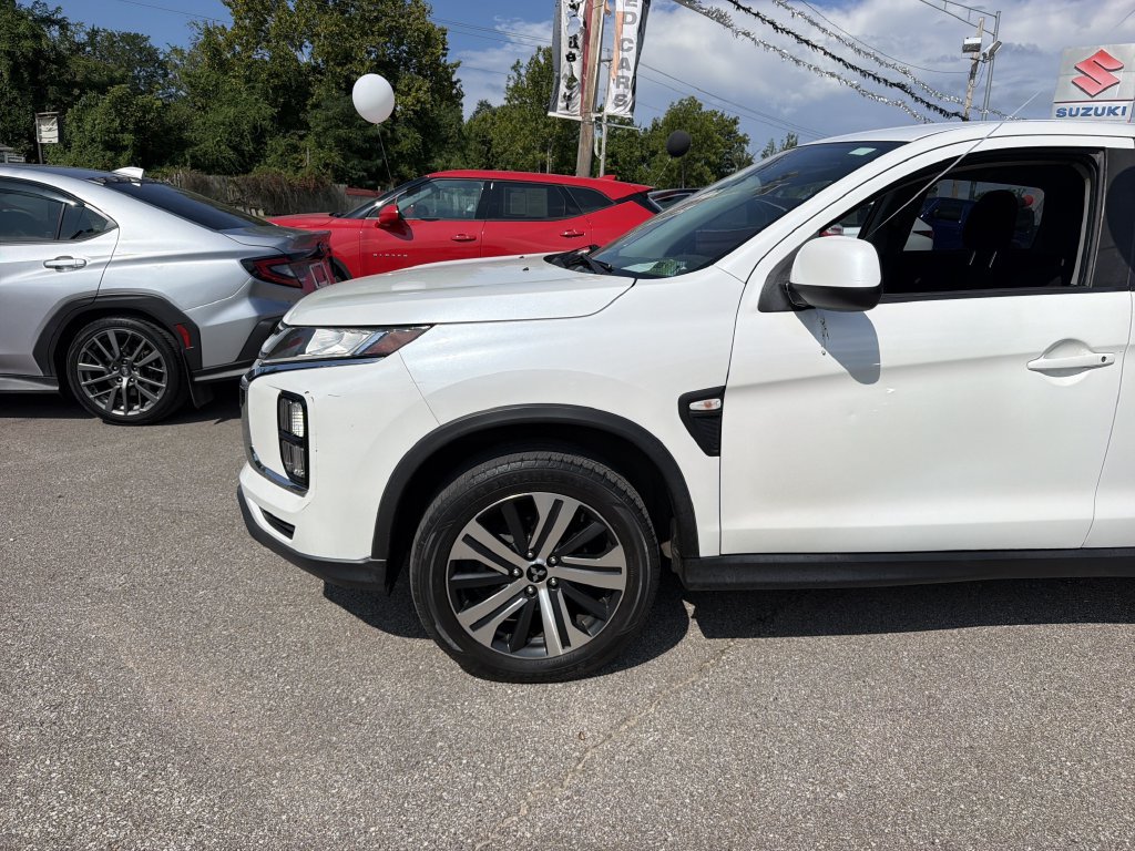 Used 2020 Mitsubishi Outlander Sport ES AWD/4WD image 9
