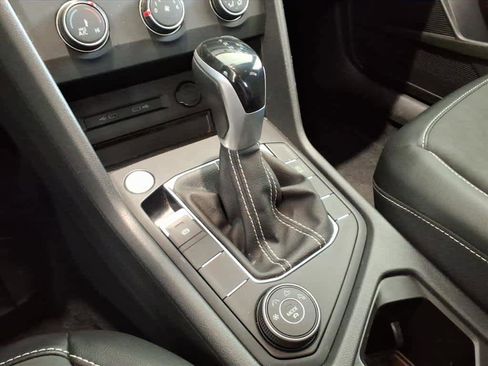 Used 2022 Volkswagen Taos SE image 13