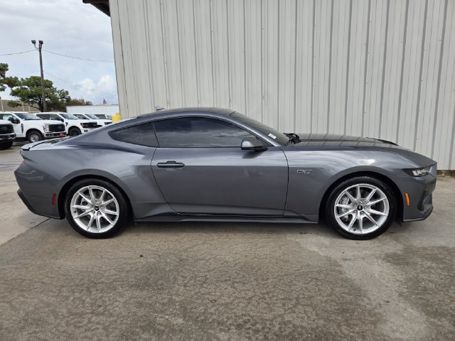 Used 2025 Ford Mustang GT Premium RWD image 5