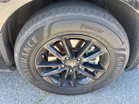 Used 2019 Dodge Grand Caravan GT image 13