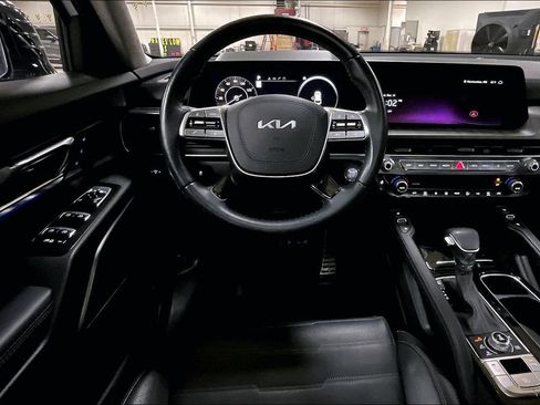 Used 2024 Kia Telluride SX Prestige image 5