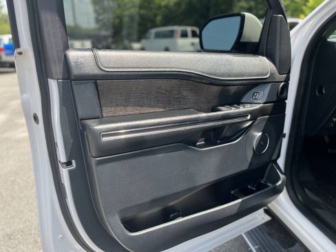 Used 2018 Ford Expedition Max Limited w/ Equipment Group 302A AWD/4WD image 11