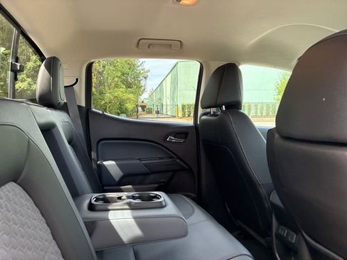 Used 2017 Chevrolet Colorado Z71 image 24