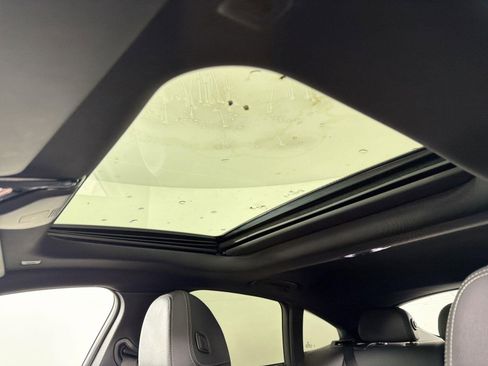 Used 2023 BMW i4 eDrive40 w/ M Sport Package image 9