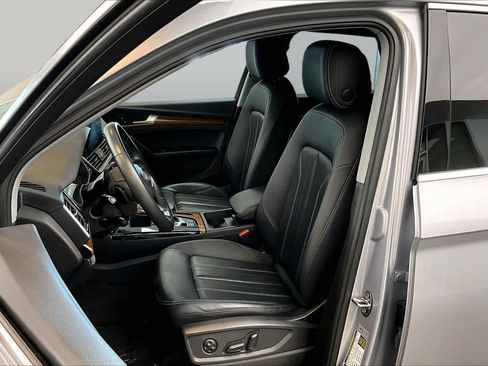 Used 2024 Audi Q5 2.0T Premium AWD/4WD image 8