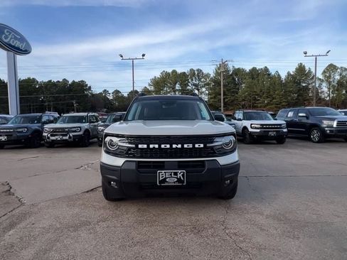 New 2025 Ford Bronco Sport Outer Banks image 9