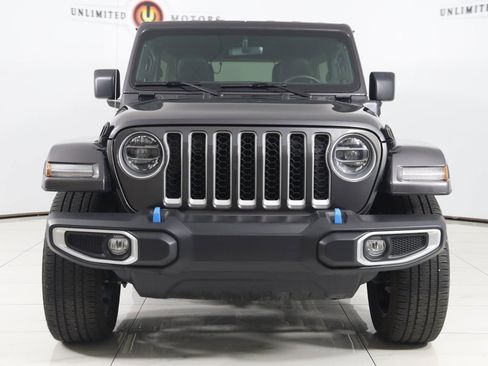 Used 2022 Jeep Wrangler Unlimited Sahara w/ Cold Weather Group image 58
