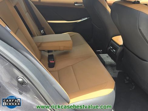 Used 2025 Lexus IS 300 w/ Premium Package RWD image 15