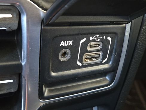 Used 2020 Jeep Gladiator Rubicon AWD/4WD image 21