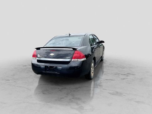 Used 2011 Chevrolet Impala LT FWD image 16