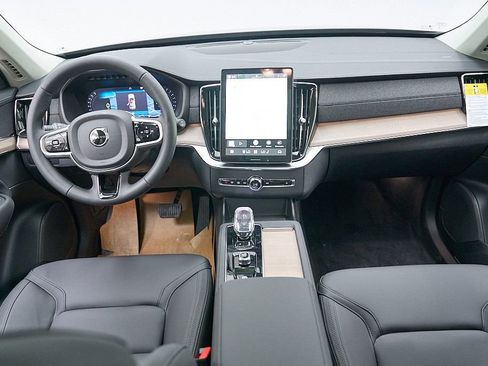 New 2026 Volvo XC90 B6 Plus w/ Protection Package AWD/4WD image 27