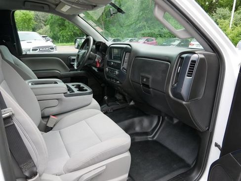 Used 2018 Chevrolet Silverado 1500 W/T w/ WT Convenience Package AWD/4WD image 8