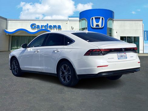 Certified 2025 Honda Accord EX-L image 4