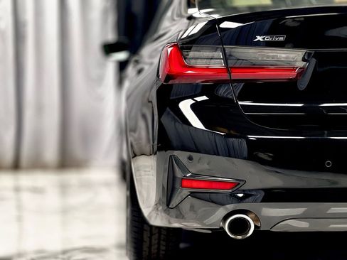 Used 2021 BMW 330i xDrive Sedan w/ Convenience Package image 14