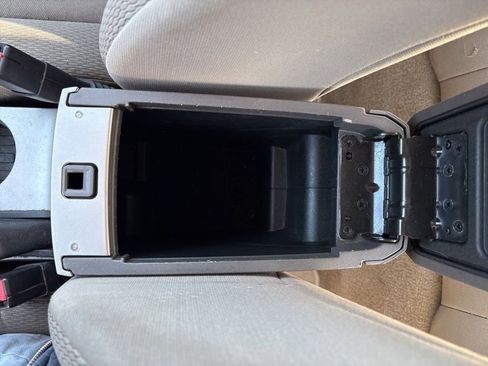 Used 2011 Ford Focus S FWD image 41