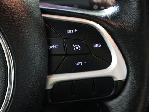 Used 2023 Jeep Renegade Latitude w/ Premium Group AWD/4WD image 29