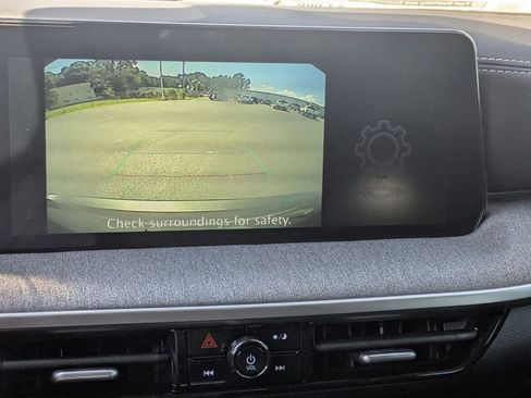 New 2025 Nissan Kicks SV w/ Charging Package image 22