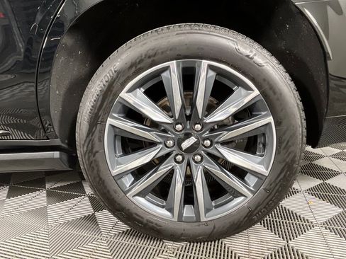 Used 2024 Cadillac Escalade Sport w/ Touring Package image 15