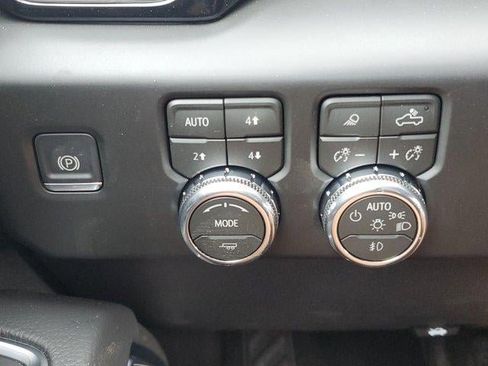 New 2026 GMC Sierra 1500 Denali AWD/4WD image 31