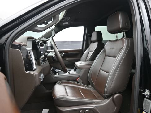 Used 2024 GMC Sierra 2500 Denali w/ Denali Reserve Package image 19