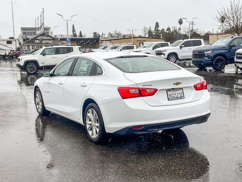 Used 2023 Chevrolet Malibu LT image 2