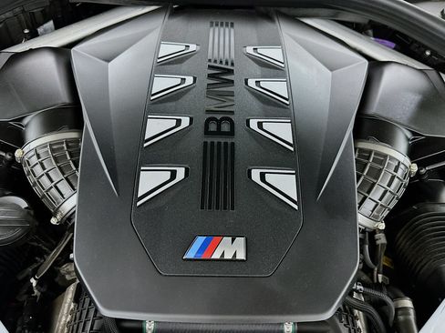 Used 2025 BMW X7 M60i AWD/4WD image 34