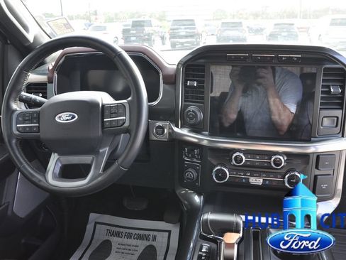 Used 2023 Ford F150 Lariat AWD/4WD image 19