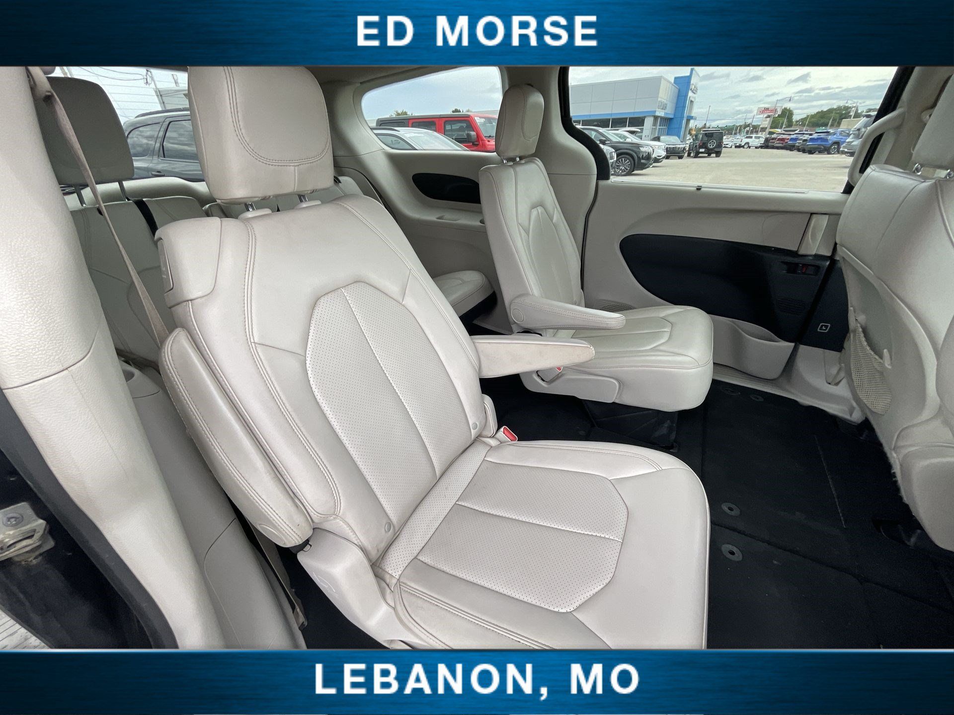 Used 2021 Chrysler Voyager Lxi FWD image 24