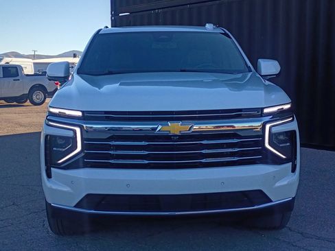 Used 2025 Chevrolet Tahoe LT image 2