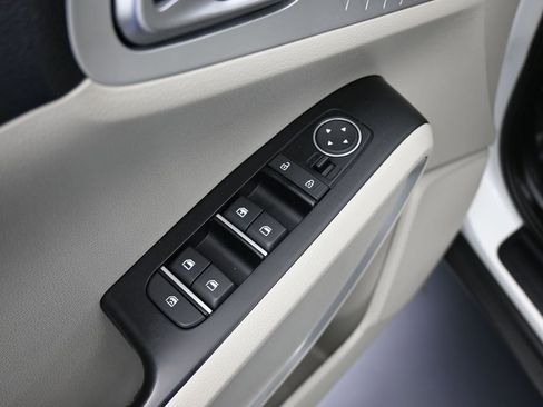 Used 2021 Kia Soul LX image 16