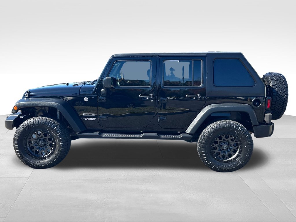 Used 2017 Jeep Wrangler Unlimited Sport w/ Connectivity Group AWD/4WD image 4