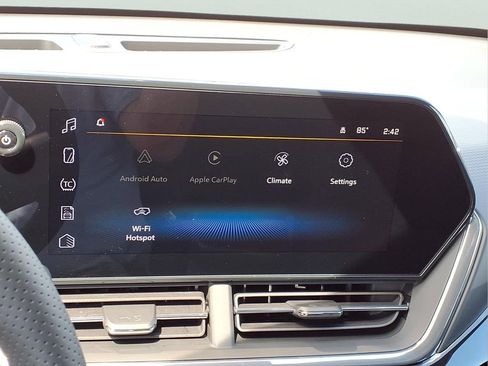 New 2026 Chevrolet Trax RS w/ Sunroof Package image 11